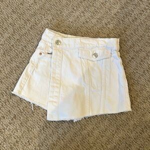 White Zara Skort